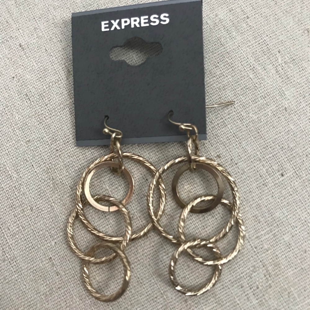 Express gold earrings